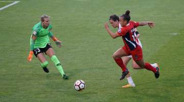 7射5正2球！C罗带队5-0获评8.5分 连刷7大纪录 6届破门历史唯一（配图示意）